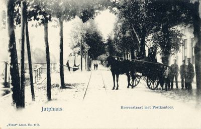 10756 Gezicht op de Herenstraat te Jutphaas uit het noordoosten.N.B. De gemeenten Jutphaas en Vreeswijk zijn per 1 juli ...